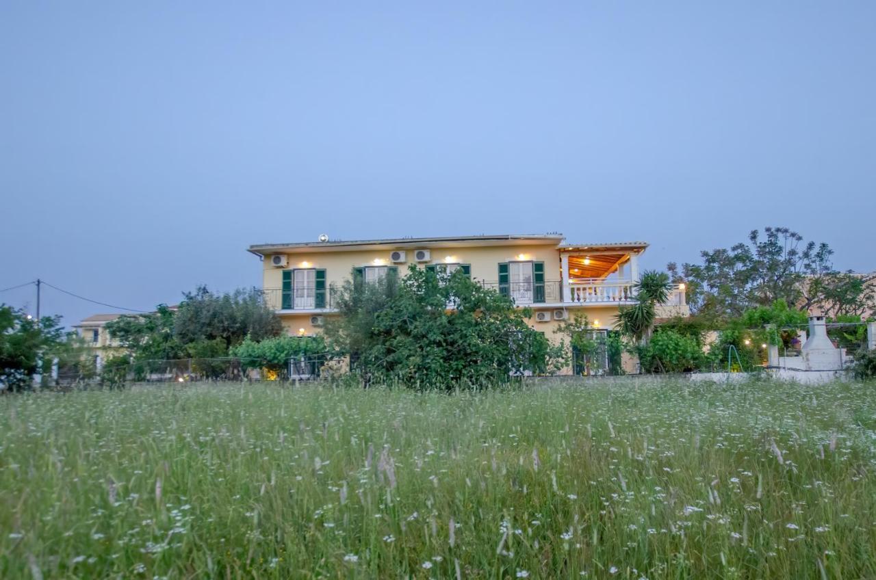 Kapetanios Luxury Aparthotel Agios Georgios  Ngoại thất bức ảnh