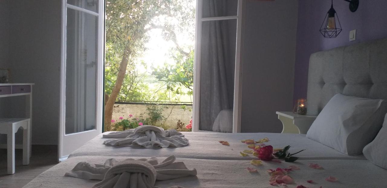 Kapetanios Luxury Aparthotel Agios Georgios  Ngoại thất bức ảnh