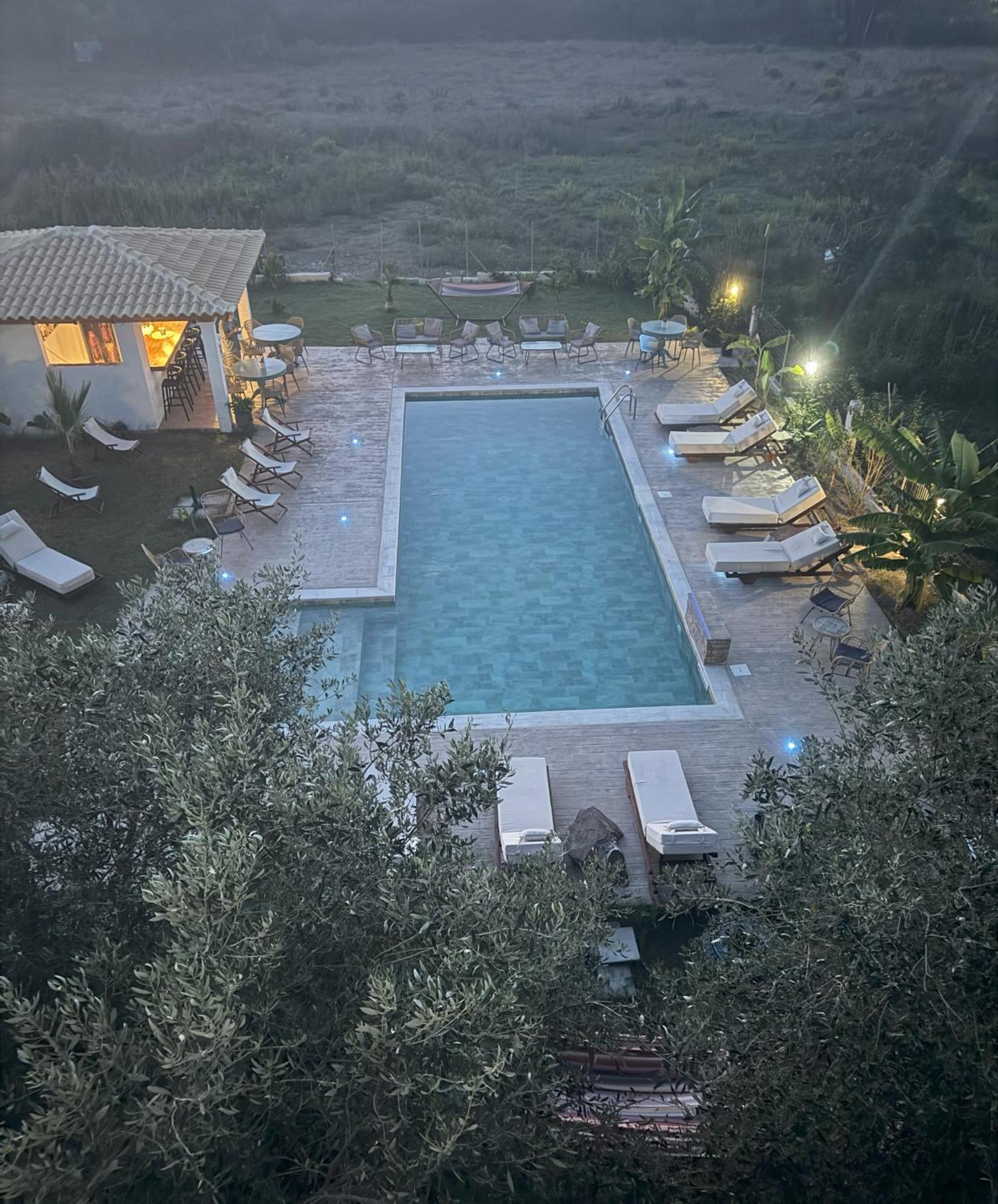 Kapetanios Luxury Aparthotel Agios Georgios  Ngoại thất bức ảnh